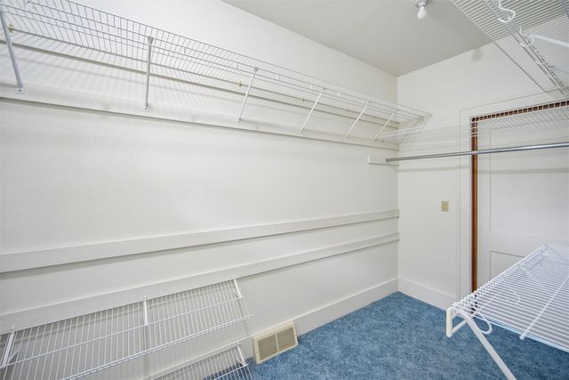 216 SW Logan Street, Ankeny, IA 50023