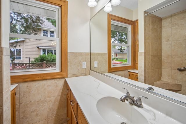 216 SW Logan Street, Ankeny, IA 50023