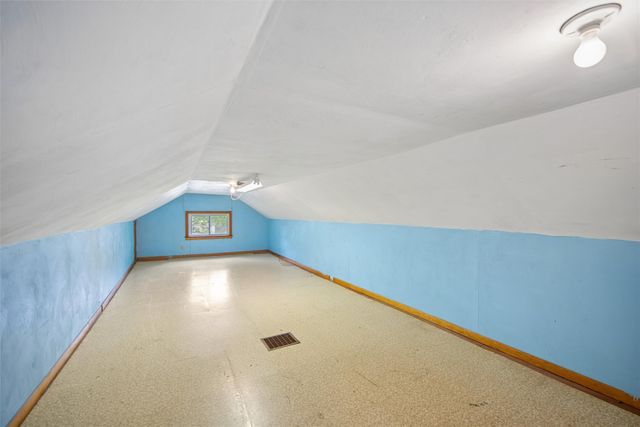 216 SW Logan Street, Ankeny, IA 50023
