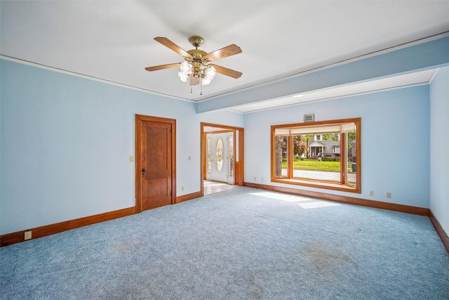 216 SW Logan Street, Ankeny, IA 50023