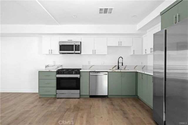 6832 Hazeltine Avenue 1, Van Nuys, CA 91405