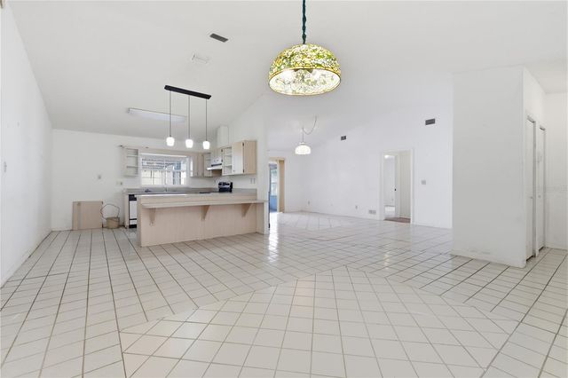 650 E VOORHIS AVENUE, Deland, FL 32724