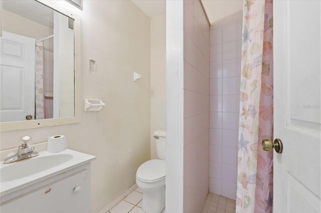 650 E VOORHIS AVENUE, Deland, FL 32724