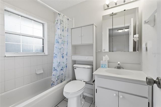 650 E VOORHIS AVENUE, Deland, FL 32724