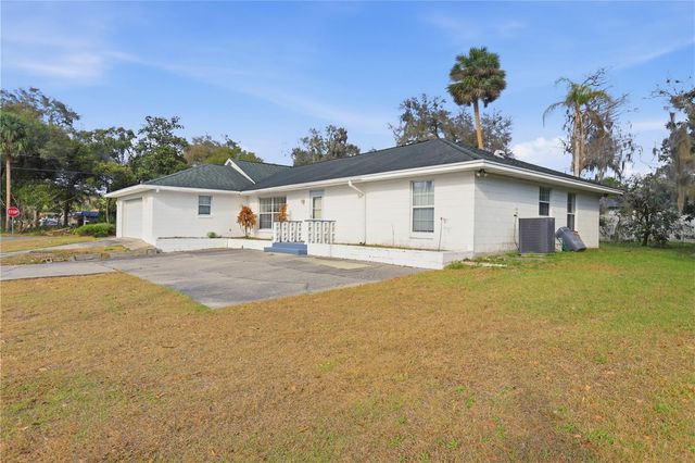650 E VOORHIS AVENUE, Deland, FL 32724