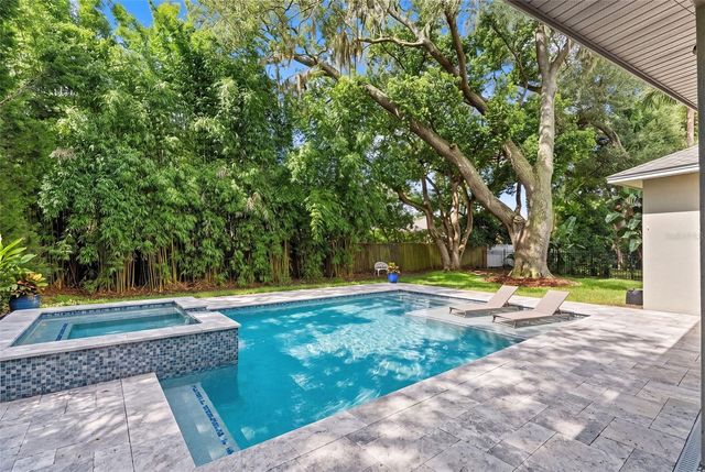 2112 CARROLL LANDING DRIVE, Tampa, FL 33612