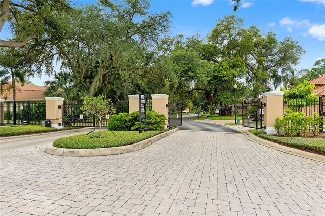 2112 CARROLL LANDING DRIVE, Tampa, FL 33612