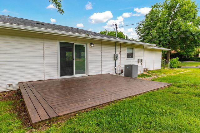 2319 MAGNOLIA CT, Columbia, MO 65202
