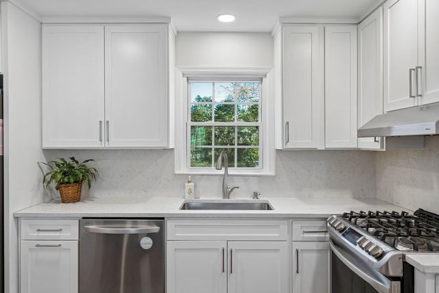 753 Milldenhall Road, Mount Pleasant, SC 29464