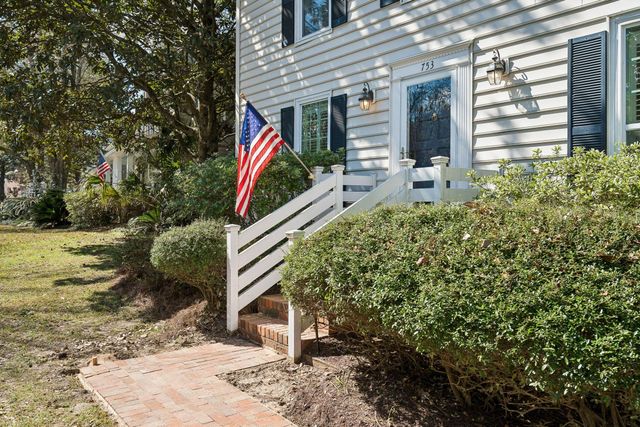 753 Milldenhall Road, Mount Pleasant, SC 29464