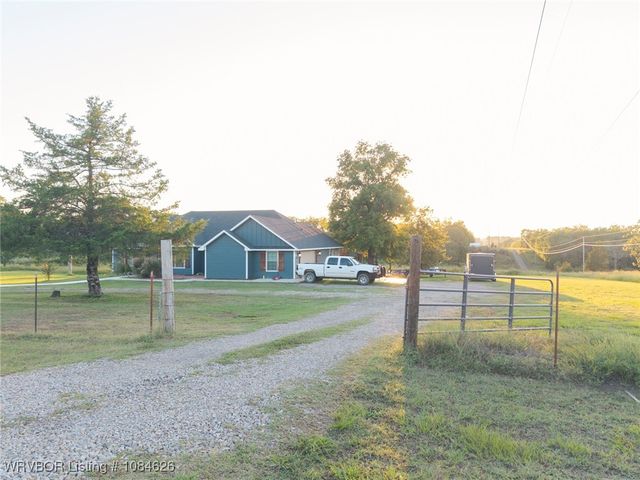 104178 S 4769 Road, Muldrow, OK 74948