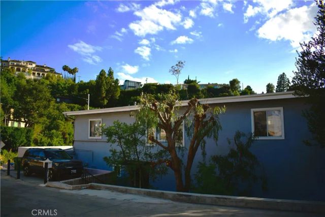 3615 Sunswept Drive, Studio City, CA 91604