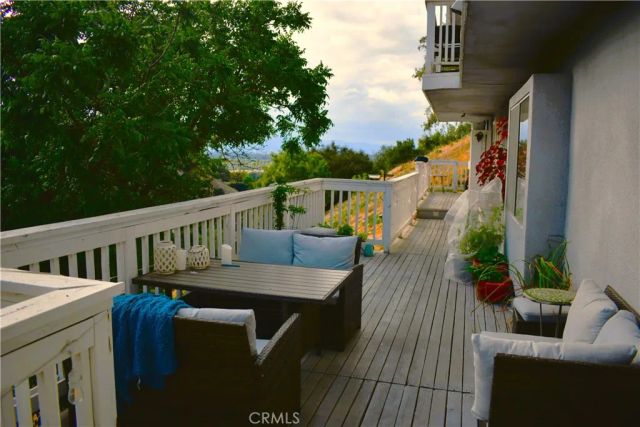 3615 Sunswept Drive, Studio City, CA 91604