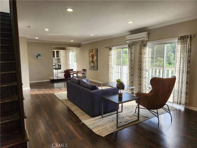 3615 Sunswept Drive, Studio City, CA 91604