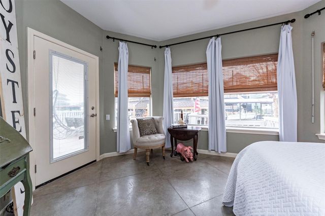 127 Port Street, San Leon, TX 77539