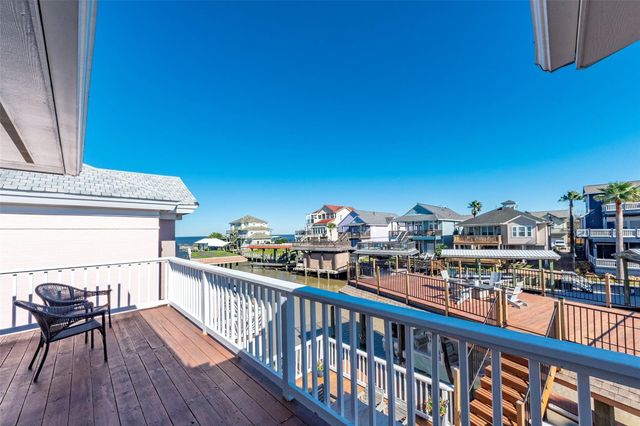 127 Port Street, San Leon, TX 77539