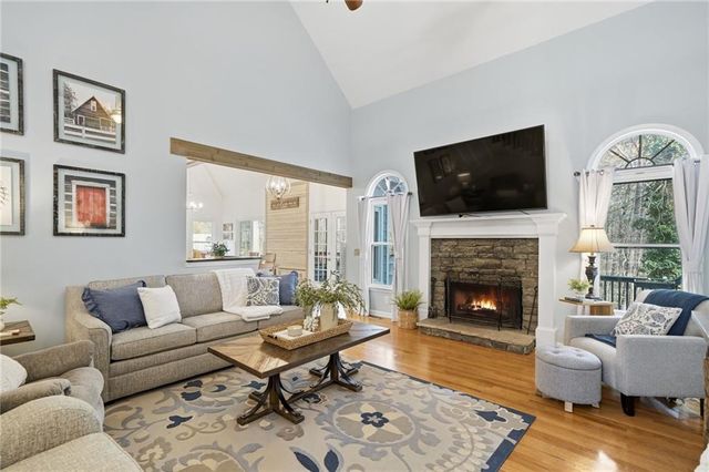 406 Lovinggood Landing Drive, Woodstock, GA 30189
