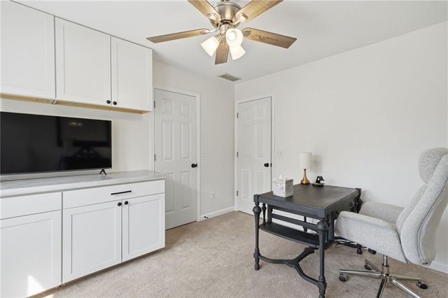 406 Lovinggood Landing Drive, Woodstock, GA 30189