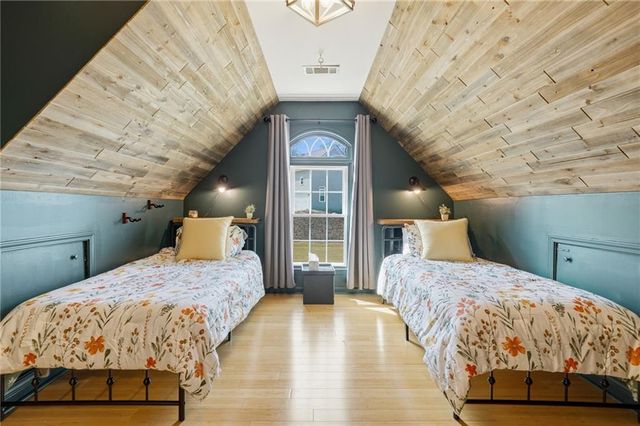 406 Lovinggood Landing Drive, Woodstock, GA 30189