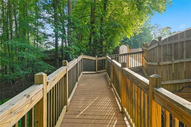 406 Lovinggood Landing Drive, Woodstock, GA 30189