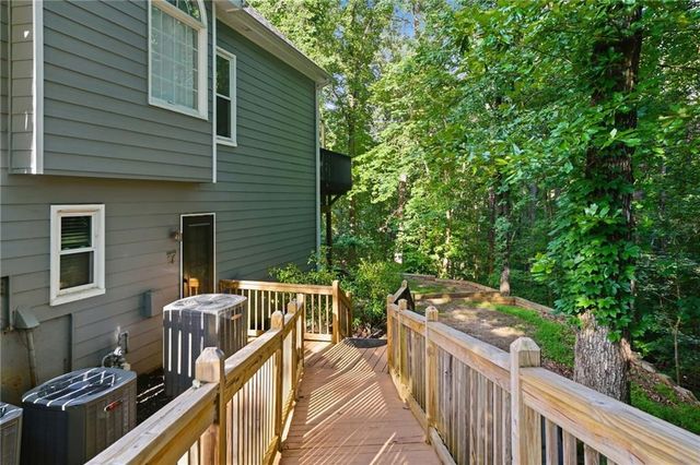 406 Lovinggood Landing Drive, Woodstock, GA 30189