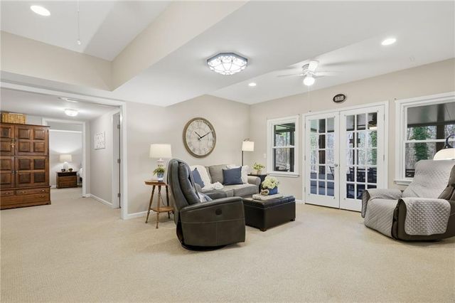 406 Lovinggood Landing Drive, Woodstock, GA 30189