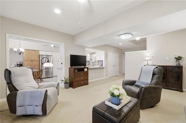 406 Lovinggood Landing Drive, Woodstock, GA 30189