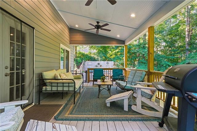 406 Lovinggood Landing Drive, Woodstock, GA 30189