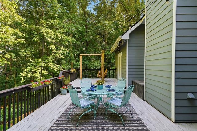 406 Lovinggood Landing Drive, Woodstock, GA 30189