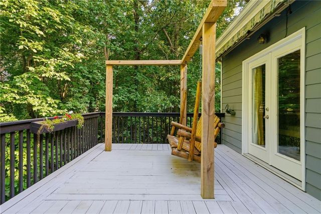 406 Lovinggood Landing Drive, Woodstock, GA 30189