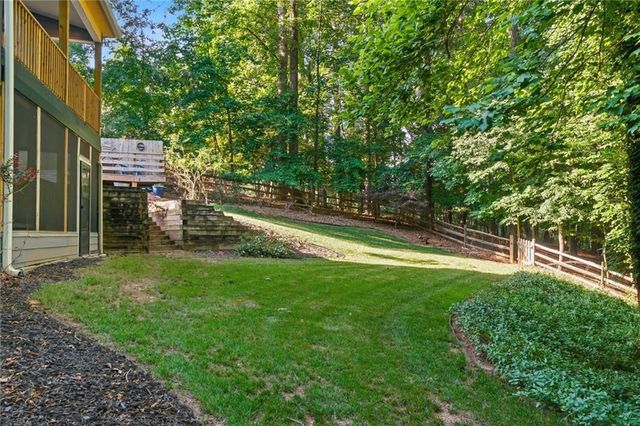 406 Lovinggood Landing Drive, Woodstock, GA 30189