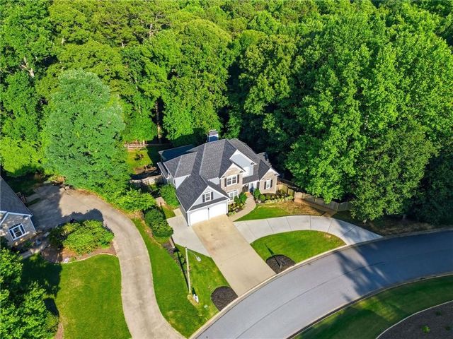 406 Lovinggood Landing Drive, Woodstock, GA 30189