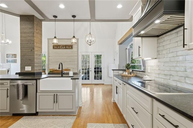 406 Lovinggood Landing Drive, Woodstock, GA 30189