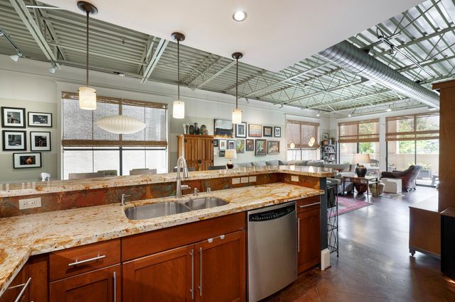 1722 Washington Avenue D, Houston, TX 77007