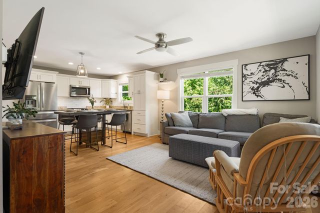 14 3rd Street, Asheville, NC 28803