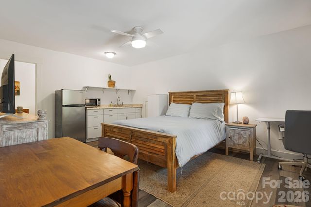14 3rd Street, Asheville, NC 28803
