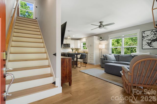 14 3rd Street, Asheville, NC 28803