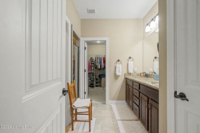 3037 Crystal Waters Way, Louisville, KY 40299