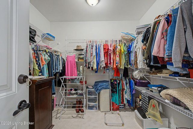 3037 Crystal Waters Way, Louisville, KY 40299