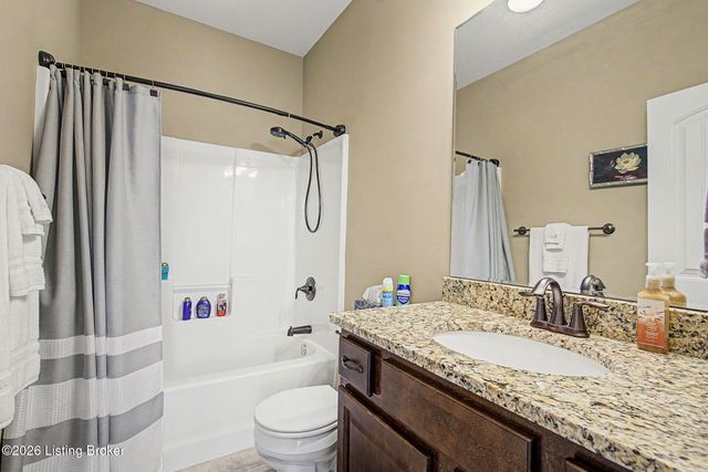 3037 Crystal Waters Way, Louisville, KY 40299