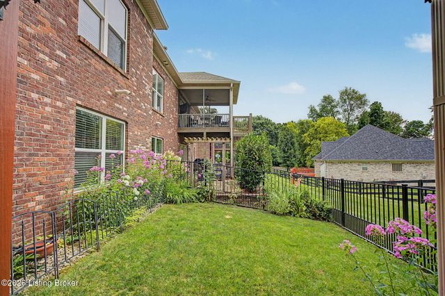 3037 Crystal Waters Way, Louisville, KY 40299