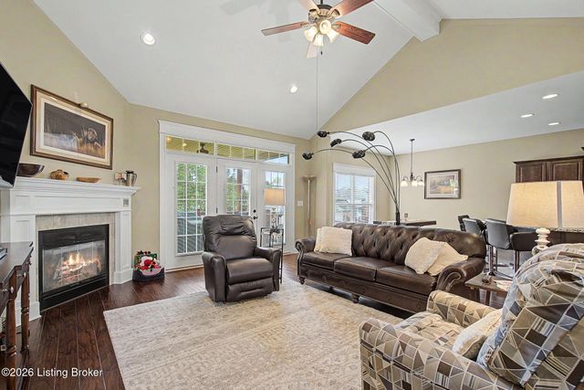 3037 Crystal Waters Way, Louisville, KY 40299