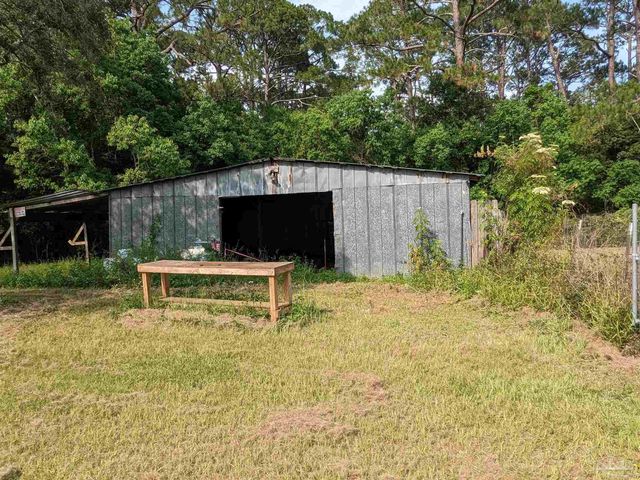 2430 Dog Track Rd, Pensacola, FL 32507