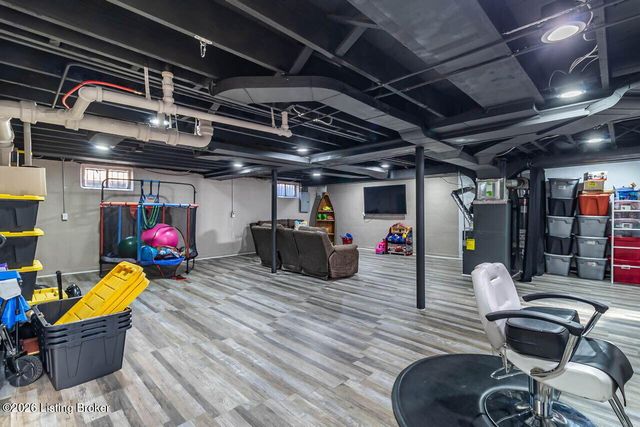 3014 McMahan Blvd, Louisville, KY 40220