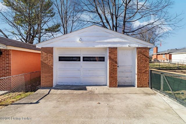 3014 McMahan Blvd, Louisville, KY 40220