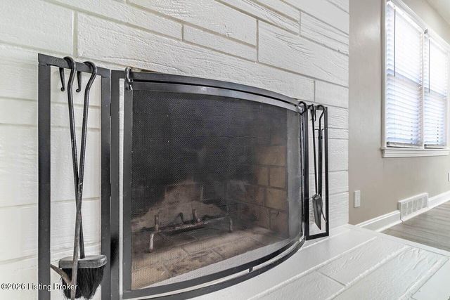 3014 McMahan Blvd, Louisville, KY 40220