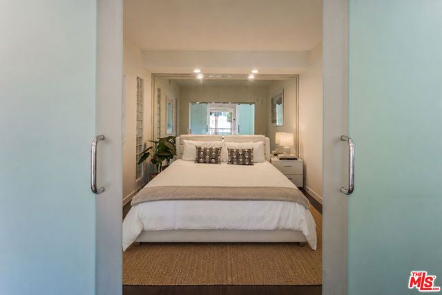 999 N Doheny Drive 211, West Hollywood, CA 90069
