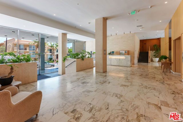 999 N Doheny Drive 211, West Hollywood, CA 90069