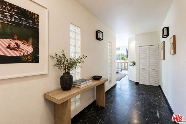 999 N Doheny Drive 211, West Hollywood, CA 90069