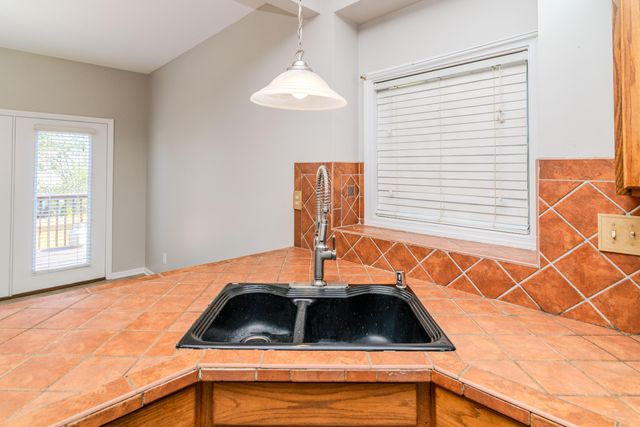 4844 Clifford Circle, Lexington, KY 40515